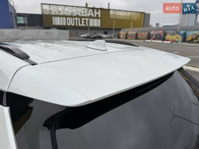 Белый Тойота РАВ 4, объемом двигателя 2.49 л и пробегом 49 тыс. км за 39999 $, фото 9 на Automoto.ua