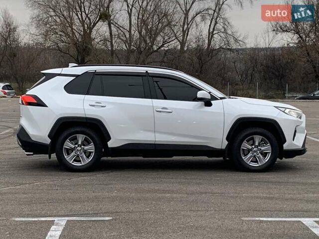 Білий Тойота РАВ 4, об'ємом двигуна 2.49 л та пробігом 75 тис. км за 37900 $, фото 22 на Automoto.ua