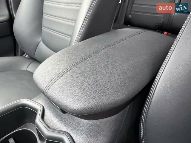 Белый Тойота РАВ 4, объемом двигателя 2.49 л и пробегом 49 тыс. км за 39999 $, фото 47 на Automoto.ua