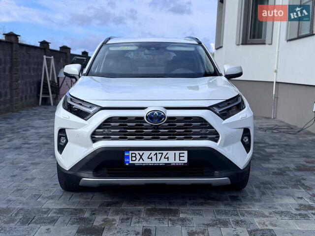 Белый Тойота РАВ 4, объемом двигателя 2.49 л и пробегом 27 тыс. км за 44800 $, фото 1 на Automoto.ua