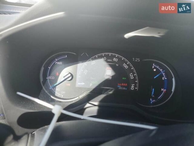 Белый Тойота РАВ 4, объемом двигателя 2.5 л и пробегом 46 тыс. км за 11000 $, фото 8 на Automoto.ua