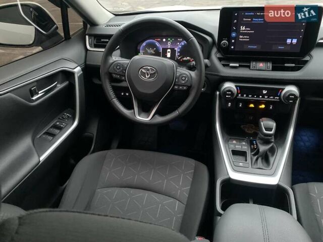 Білий Тойота РАВ 4, об'ємом двигуна 2.49 л та пробігом 75 тис. км за 37900 $, фото 80 на Automoto.ua