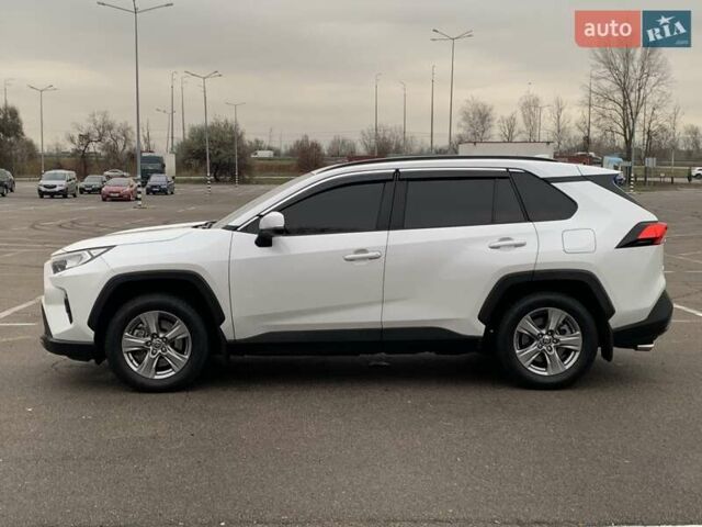 Білий Тойота РАВ 4, об'ємом двигуна 2.49 л та пробігом 75 тис. км за 37900 $, фото 12 на Automoto.ua
