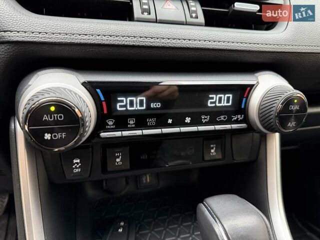 Білий Тойота РАВ 4, об'ємом двигуна 2.49 л та пробігом 23 тис. км за 36999 $, фото 69 на Automoto.ua
