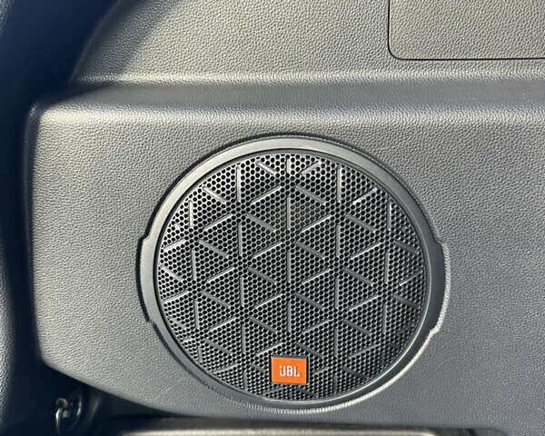 Білий Тойота РАВ 4, об'ємом двигуна 2.49 л та пробігом 36 тис. км за 43750 $, фото 53 на Automoto.ua