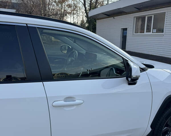 Білий Тойота РАВ 4, об'ємом двигуна 2.5 л та пробігом 59 тис. км за 41000 $, фото 15 на Automoto.ua