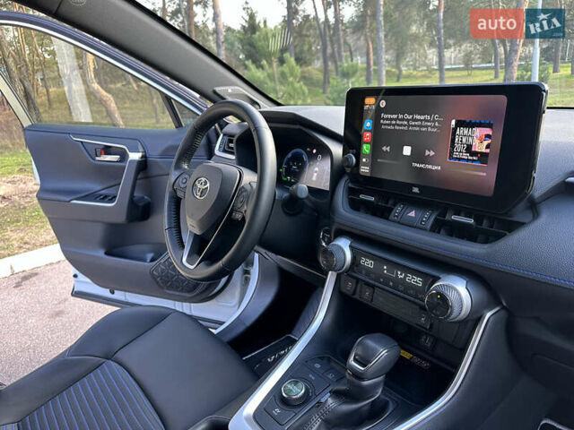 Білий Тойота РАВ 4, об'ємом двигуна 2.49 л та пробігом 36 тис. км за 43750 $, фото 27 на Automoto.ua