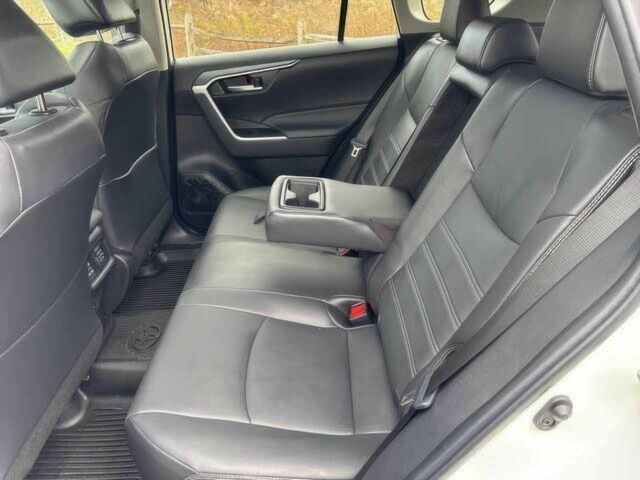 Белый Тойота РАВ 4, объемом двигателя 2.5 л и пробегом 12 тыс. км за 20000 $, фото 12 на Automoto.ua