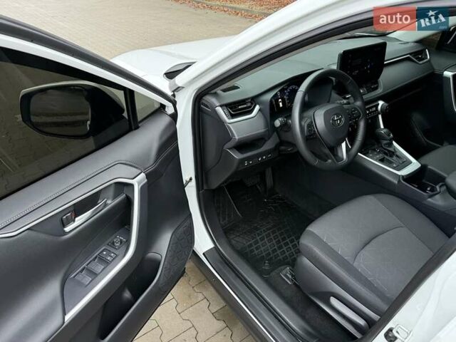 Белый Тойота РАВ 4, объемом двигателя 2.49 л и пробегом 75 тыс. км за 36500 $, фото 25 на Automoto.ua