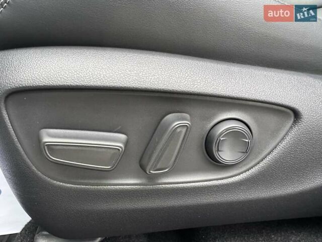 Белый Тойота РАВ 4, объемом двигателя 2.49 л и пробегом 49 тыс. км за 39999 $, фото 18 на Automoto.ua