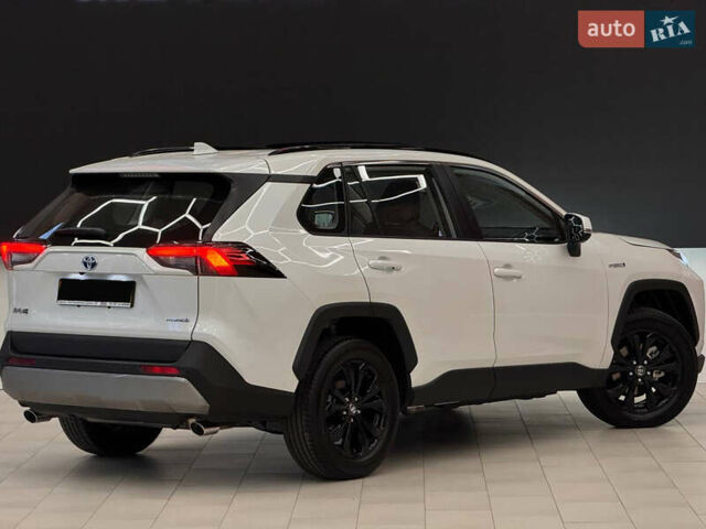 Белый Тойота РАВ 4, объемом двигателя 2.49 л и пробегом 1 тыс. км за 43800 $, фото 2 на Automoto.ua