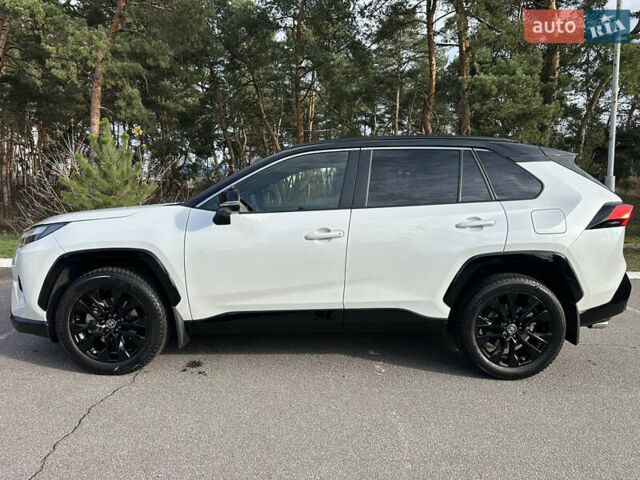 Білий Тойота РАВ 4, об'ємом двигуна 2.49 л та пробігом 36 тис. км за 43750 $, фото 6 на Automoto.ua