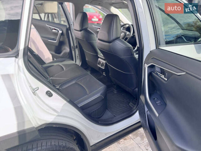 Белый Тойота РАВ 4, объемом двигателя 2.49 л и пробегом 27 тыс. км за 44800 $, фото 21 на Automoto.ua