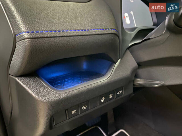 Белый Тойота РАВ 4, объемом двигателя 2.49 л и пробегом 13 тыс. км за 43700 $, фото 14 на Automoto.ua