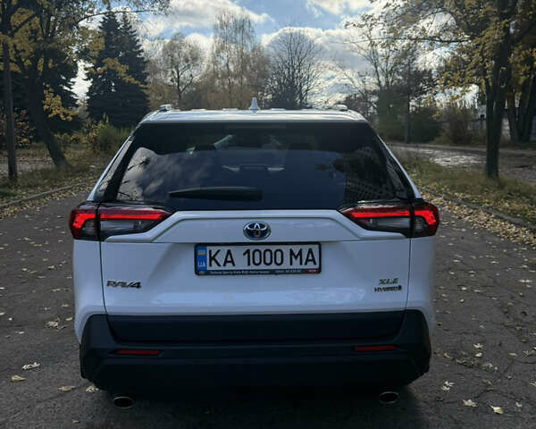 Белый Тойота РАВ 4, объемом двигателя 2.49 л и пробегом 27 тыс. км за 37100 $, фото 4 на Automoto.ua