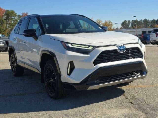 Белый Тойота РАВ 4, объемом двигателя 2.5 л и пробегом 30 тыс. км за 34000 $, фото 2 на Automoto.ua