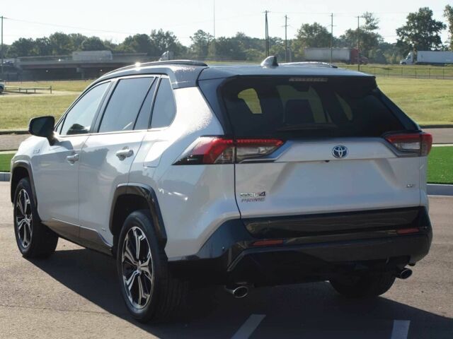 Білий Тойота РАВ 4, об'ємом двигуна 2.5 л та пробігом 16 тис. км за 15000 $, фото 4 на Automoto.ua