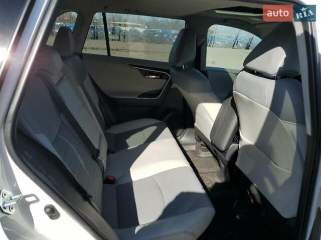 Белый Тойота РАВ 4, объемом двигателя 2.49 л и пробегом 23 тыс. км за 16000 $, фото 9 на Automoto.ua