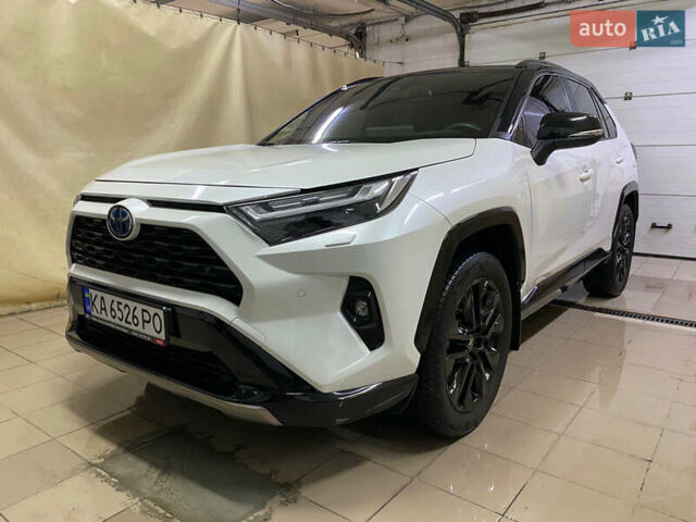 Белый Тойота РАВ 4, объемом двигателя 2.49 л и пробегом 13 тыс. км за 43700 $, фото 1 на Automoto.ua