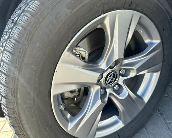 Белый Тойота РАВ 4, объемом двигателя 2.49 л и пробегом 66 тыс. км за 35000 $, фото 12 на Automoto.ua