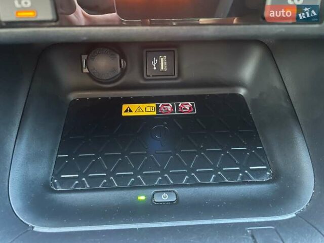 Белый Тойота РАВ 4, объемом двигателя 2.49 л и пробегом 32 тыс. км за 44900 $, фото 23 на Automoto.ua