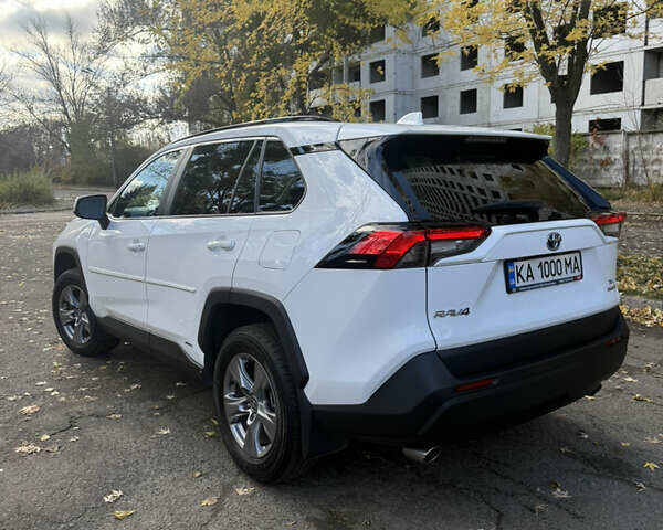 Белый Тойота РАВ 4, объемом двигателя 2.49 л и пробегом 27 тыс. км за 37100 $, фото 5 на Automoto.ua