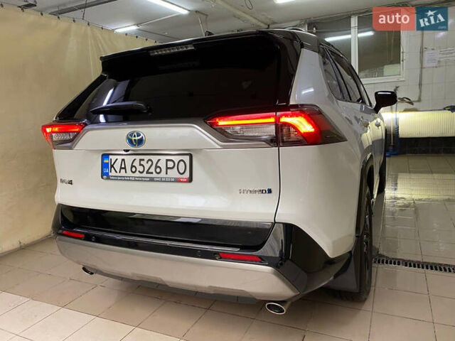 Белый Тойота РАВ 4, объемом двигателя 2.49 л и пробегом 13 тыс. км за 43700 $, фото 3 на Automoto.ua