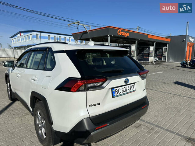 Белый Тойота РАВ 4, объемом двигателя 2.49 л и пробегом 66 тыс. км за 35000 $, фото 3 на Automoto.ua