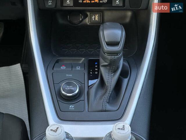 Білий Тойота РАВ 4, об'ємом двигуна 2.5 л та пробігом 27 тис. км за 34000 $, фото 22 на Automoto.ua