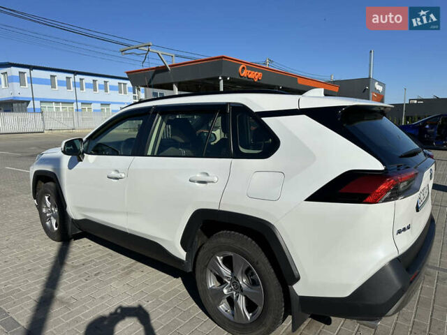Белый Тойота РАВ 4, объемом двигателя 2.49 л и пробегом 66 тыс. км за 35000 $, фото 4 на Automoto.ua