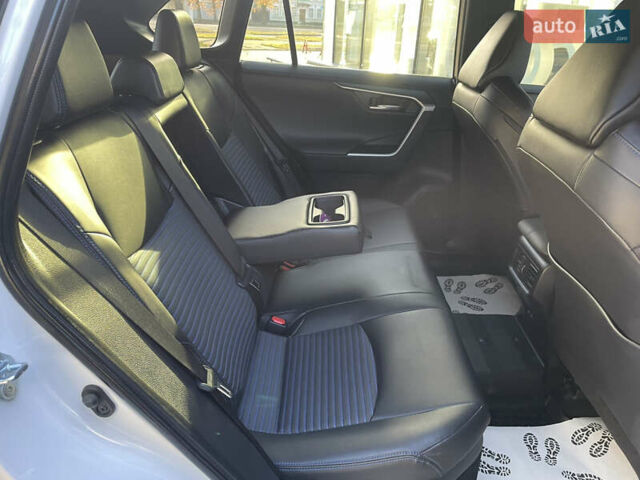 Белый Тойота РАВ 4, объемом двигателя 2.49 л и пробегом 32 тыс. км за 44900 $, фото 26 на Automoto.ua