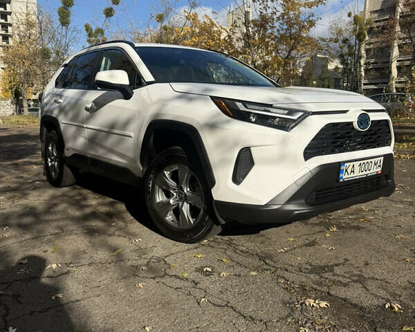 Белый Тойота РАВ 4, объемом двигателя 2.49 л и пробегом 27 тыс. км за 37100 $, фото 1 на Automoto.ua