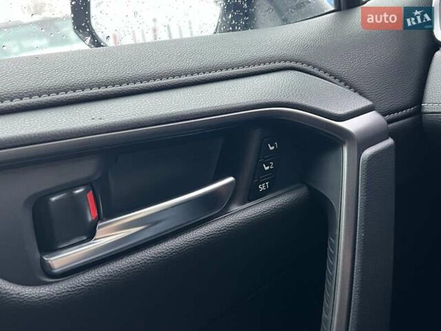 Белый Тойота РАВ 4, объемом двигателя 2.49 л и пробегом 41 тыс. км за 48444 $, фото 44 на Automoto.ua