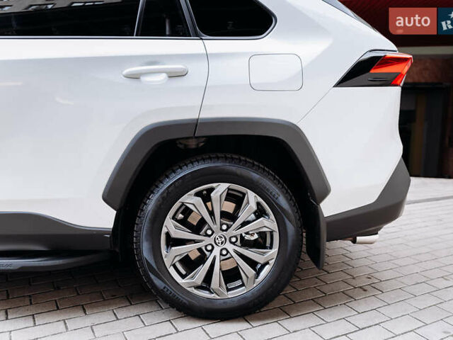 Белый Тойота РАВ 4, объемом двигателя 2.49 л и пробегом 10 тыс. км за 42900 $, фото 12 на Automoto.ua