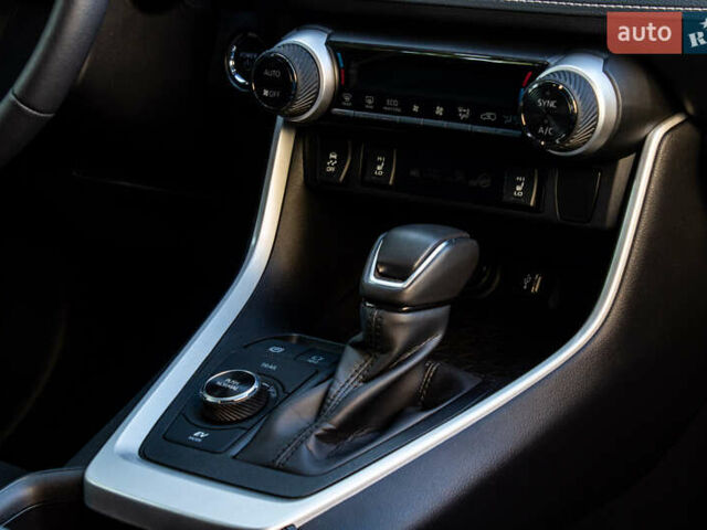 Белый Тойота РАВ 4, объемом двигателя 2.49 л и пробегом 3 тыс. км за 42000 $, фото 42 на Automoto.ua