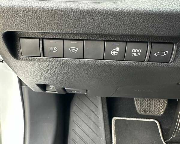 Белый Тойота РАВ 4, объемом двигателя 2.49 л и пробегом 2 тыс. км за 44900 $, фото 12 на Automoto.ua