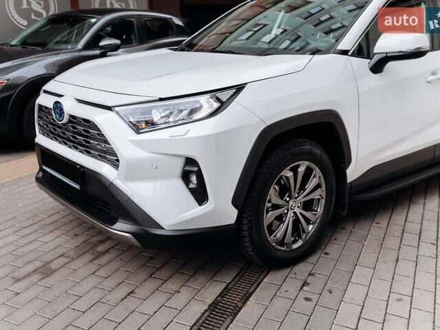 Белый Тойота РАВ 4, объемом двигателя 2.49 л и пробегом 10 тыс. км за 42900 $, фото 9 на Automoto.ua