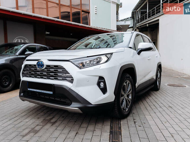 Белый Тойота РАВ 4, объемом двигателя 2.49 л и пробегом 10 тыс. км за 42900 $, фото 5 на Automoto.ua