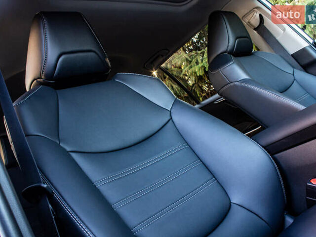 Белый Тойота РАВ 4, объемом двигателя 2.49 л и пробегом 3 тыс. км за 42000 $, фото 44 на Automoto.ua