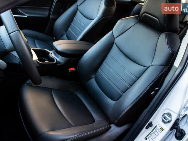 Белый Тойота РАВ 4, объемом двигателя 2.49 л и пробегом 3 тыс. км за 42000 $, фото 51 на Automoto.ua