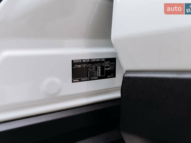 Белый Тойота РАВ 4, объемом двигателя 2.49 л и пробегом 10 тыс. км за 42900 $, фото 49 на Automoto.ua