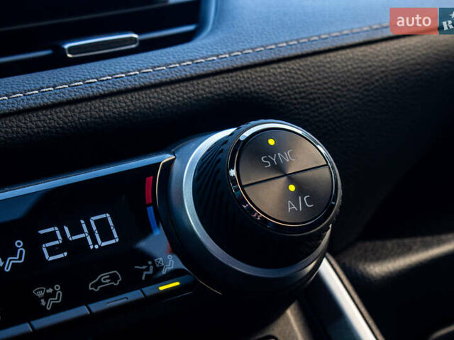 Белый Тойота РАВ 4, объемом двигателя 2.49 л и пробегом 3 тыс. км за 42000 $, фото 56 на Automoto.ua