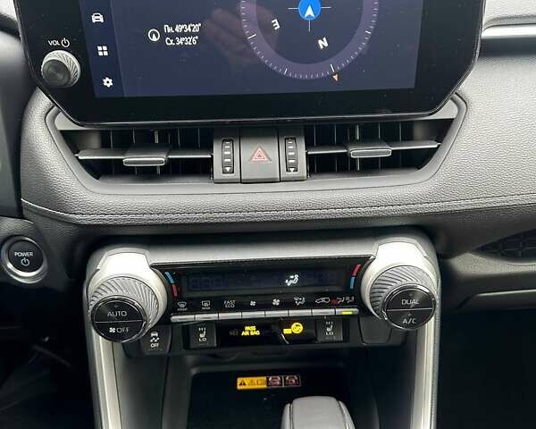 Білий Тойота РАВ 4, об'ємом двигуна 2.49 л та пробігом 2 тис. км за 41900 $, фото 16 на Automoto.ua