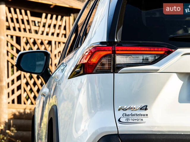 Белый Тойота РАВ 4, объемом двигателя 2.49 л и пробегом 3 тыс. км за 42000 $, фото 9 на Automoto.ua