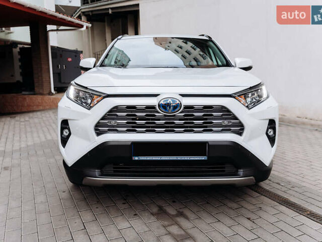 Белый Тойота РАВ 4, объемом двигателя 2.49 л и пробегом 10 тыс. км за 42900 $, фото 4 на Automoto.ua