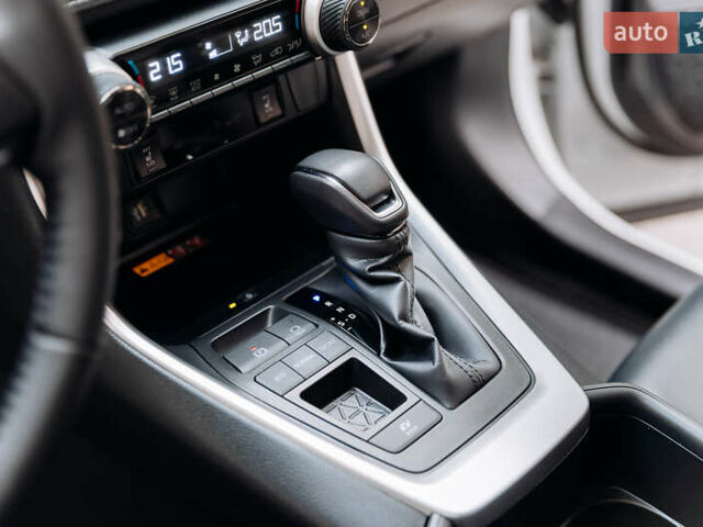 Белый Тойота РАВ 4, объемом двигателя 2.49 л и пробегом 10 тыс. км за 42900 $, фото 28 на Automoto.ua