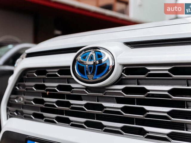 Белый Тойота РАВ 4, объемом двигателя 2.49 л и пробегом 10 тыс. км за 42900 $, фото 7 на Automoto.ua