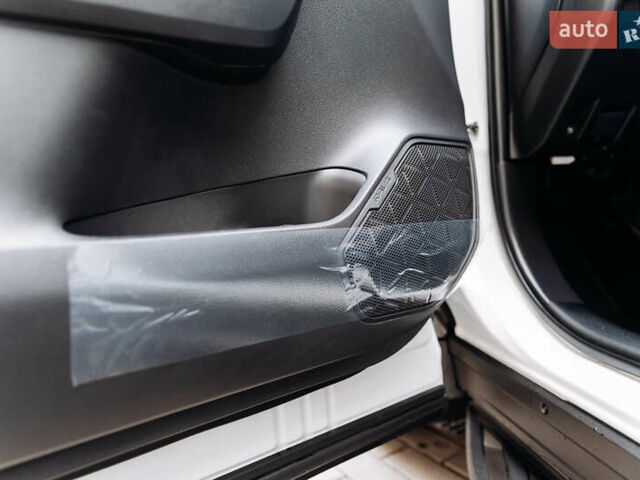 Белый Тойота РАВ 4, объемом двигателя 2.49 л и пробегом 10 тыс. км за 42900 $, фото 30 на Automoto.ua