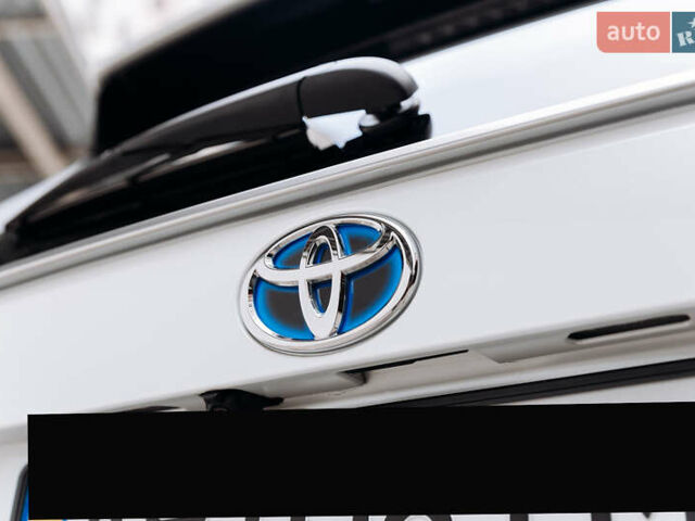 Белый Тойота РАВ 4, объемом двигателя 2.49 л и пробегом 10 тыс. км за 42900 $, фото 16 на Automoto.ua