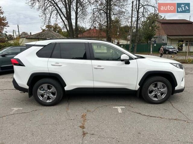 Белый Тойота РАВ 4, объемом двигателя 2.49 л и пробегом 2 тыс. км за 44900 $, фото 5 на Automoto.ua